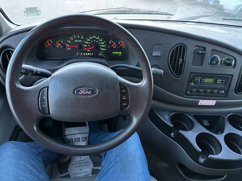 Used 2007 Ford E-350 and Econoline 350 Extended Super Duty image 14