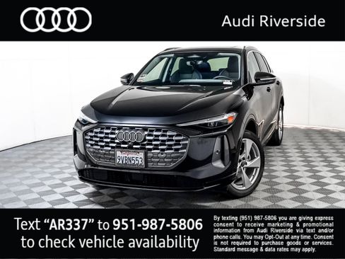 Certified 2025 Audi Q5 Premium Plus w/ Premium Plus image 1