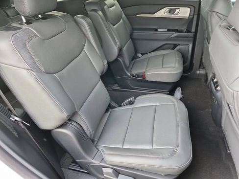 New 2026 Ford Explorer Active w/ Active Comfort Package AWD/4WD image 21