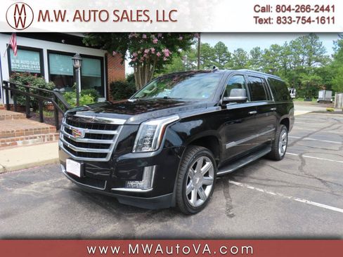 Used 2017 Cadillac Escalade ESV Luxury AWD/4WD image 1