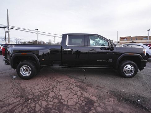 Used 2022 GMC Sierra 3500 Denali image 4
