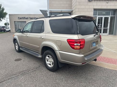 Used 2002 Toyota Sequoia SR5 AWD/4WD image 6