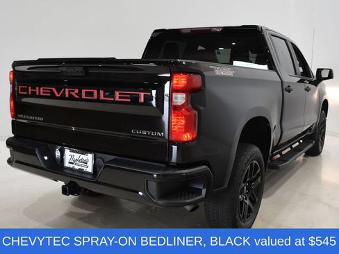 Used 2024 Chevrolet Silverado 1500 Custom Trail Boss AWD/4WD image 4
