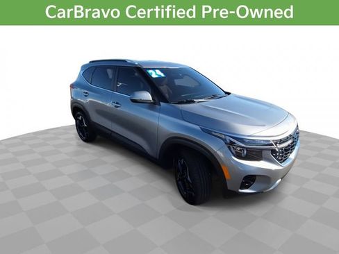 Used 2024 Kia Seltos EX AWD/4WD image 2