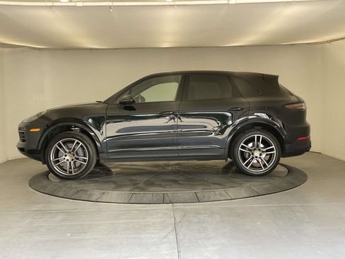Certified 2023 Porsche Cayenne S Platinum AWD/4WD image 2