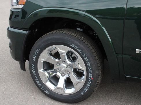 New 2026 RAM 1500 Big Horn AWD/4WD image 11