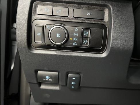 Used 2024 Ford F350 Lariat w/ Lariat Ultimate Package image 32