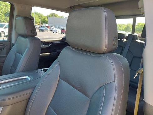 Used 2022 Chevrolet Silverado 1500 LTZ w/ LTZ Premium Package AWD/4WD image 19
