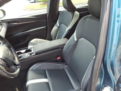 Used 2025 Toyota Camry SE FWD image 14