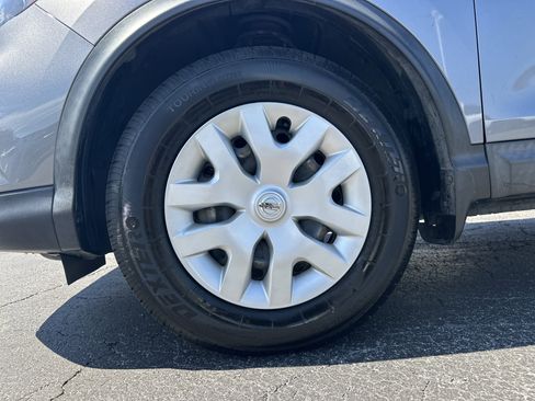 Used 2020 Nissan Rogue Sport S FWD image 11