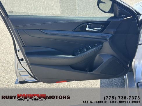Used 2020 Nissan Maxima Platinum w/ Sport Mat Group FWD image 9