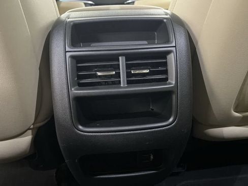 Used 2019 Cadillac XT5 Luxury FWD image 21
