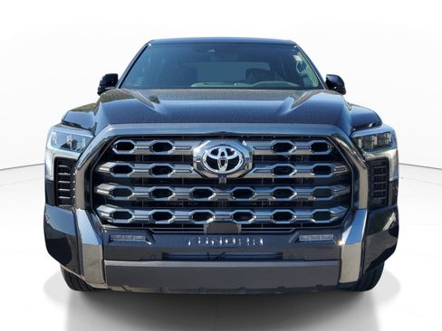 Used 2025 Toyota Tundra Platinum AWD/4WD image 2