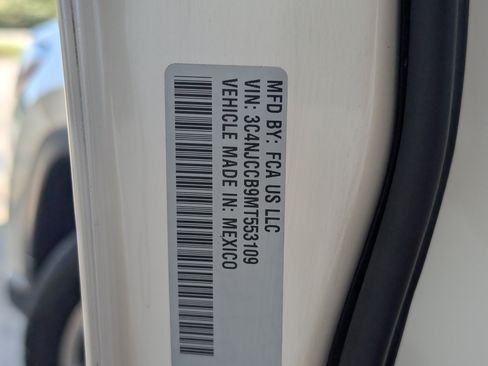 Used 2021 Jeep Compass Limited FWD image 36