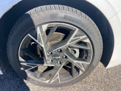 Used 2025 Kia K5 GT-Line w/ GT-Line Premium Package image 9