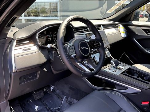 New 2026 Jaguar F-PACE R-Dynamic S image 6