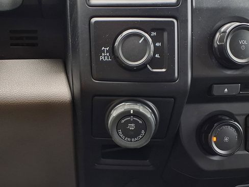 Used 2017 Ford F150 XL w/ Equipment Group 101A Mid AWD/4WD image 15