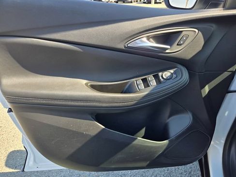 Used 2025 Buick Encore GX Preferred FWD image 16