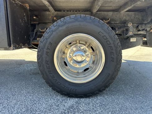 Used 2019 Ford F350 XL w/ Power Equipment Group image 28