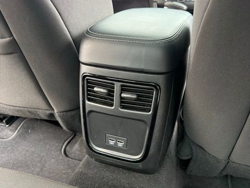 Used 2023 Dodge Charger SXT w/ Blacktop Package image 5