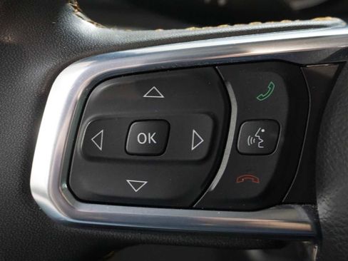 Used 2023 Jeep Gladiator Overland image 25