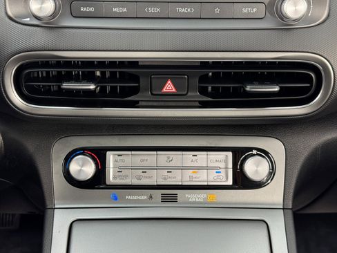 Used 2022 Hyundai Kona SEL w/ Convenience Package image 26