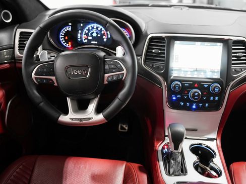 Used 2018 Jeep Grand Cherokee Trackhawk AWD/4WD image 13