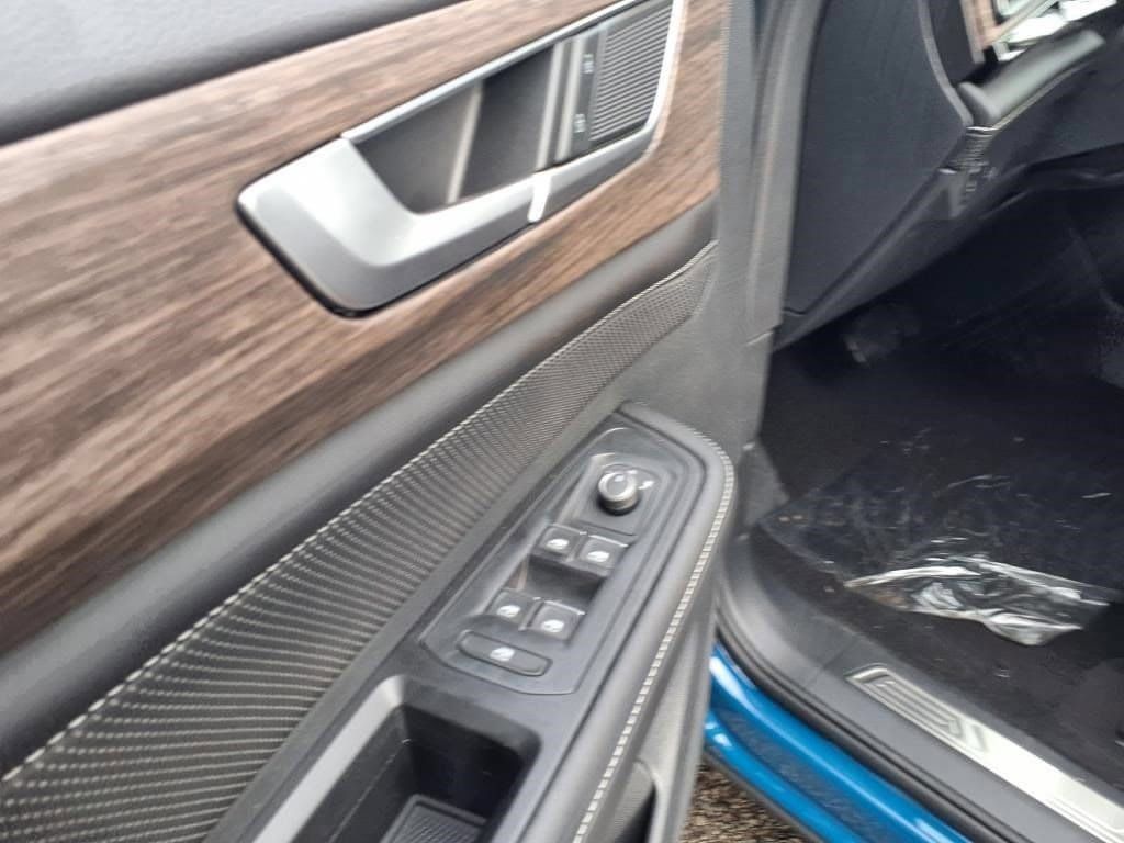 New 2025 Volkswagen Atlas SEL AWD/4WD image 12