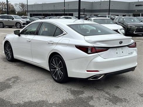 Certified 2023 Lexus ES 350 w/ Premium Package image 7