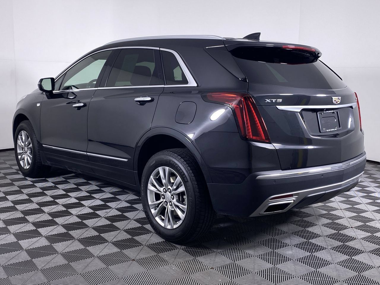 Used 2020 Cadillac XT5 Premium Luxury FWD image 19