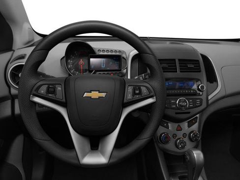 Used 2016 Chevrolet Sonic LT FWD image 37