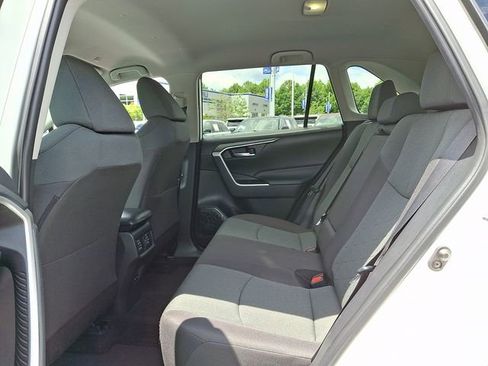 Used 2023 Toyota RAV4 XLE AWD/4WD image 10