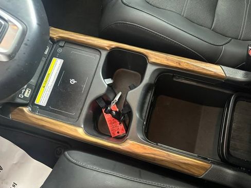 Used 2020 Honda CR-V Touring image 17