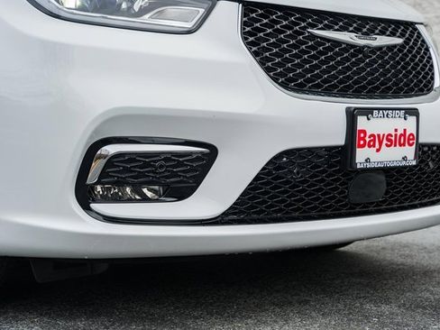 New 2026 Chrysler Pacifica Select image 22