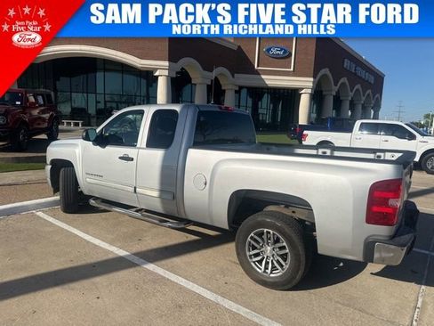 Used 2011 Chevrolet Silverado 1500 LS image 2