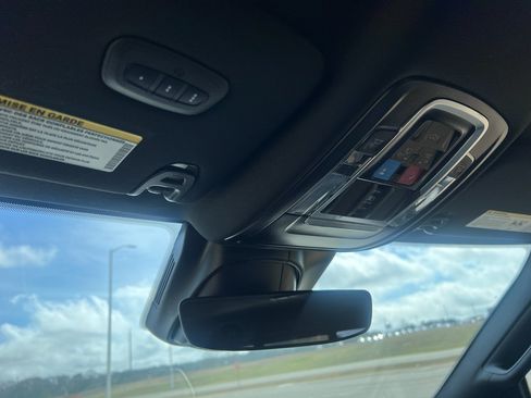 New 2026 RAM 2500 Laramie AWD/4WD image 27