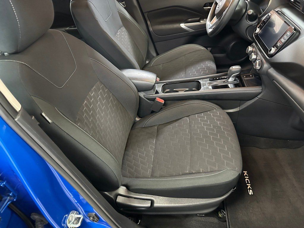 Used 2024 Nissan Kicks SV w/ Exterior Package FWD image 29