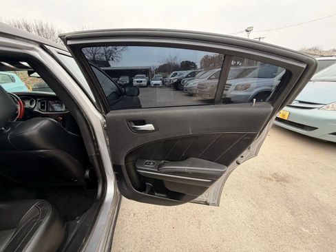 Used 2018 Dodge Charger R/T w/ Plus Group image 29