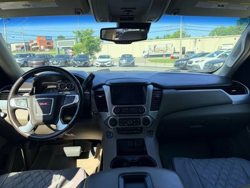 Used 2018 GMC Yukon XL SLT RWD image 20