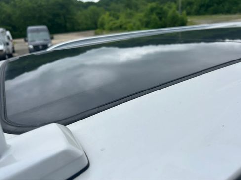 Used 2023 GMC Yukon XL Denali Ultimate w/ LPO, Floor Liner Package image 5