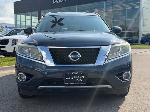 Used 2015 Nissan Pathfinder SV w/ Trailer Tow Package AWD/4WD image 2