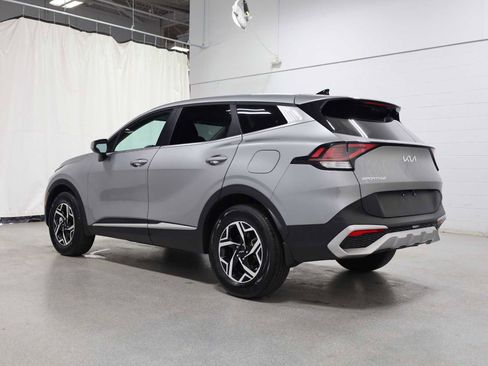 Used 2024 Kia Sportage LX AWD/4WD image 3