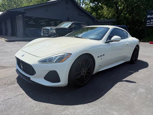 Used 2018 Maserati GranTurismo Sport RWD image 20
