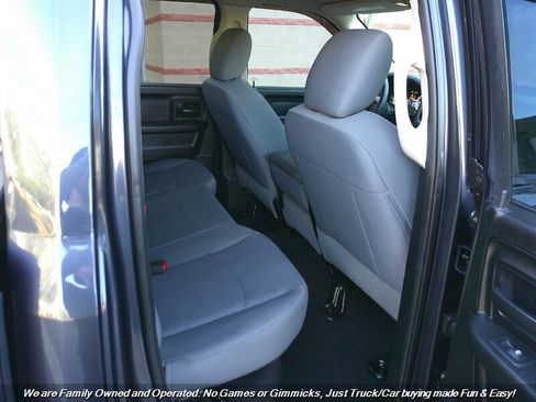 Used 2017 RAM 1500 Express image 27