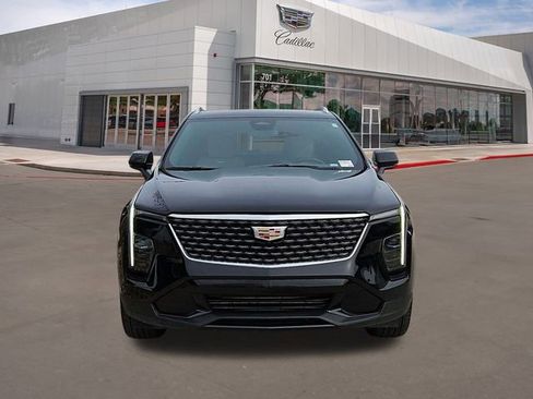 Certified 2025 Cadillac XT4 Premium Luxury image 2