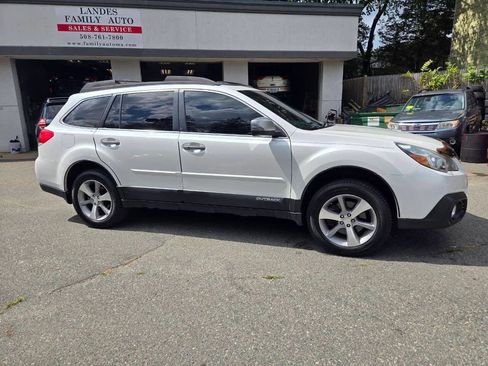Used 2013 Subaru Outback 3.6R Limited image 3