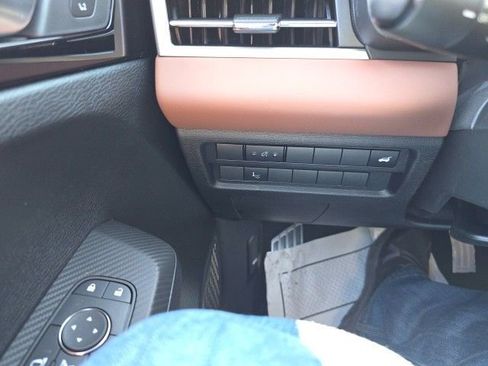 New 2025 Mitsubishi Outlander SEL image 21