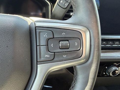 Used 2023 Chevrolet Silverado 1500 LT AWD/4WD image 15