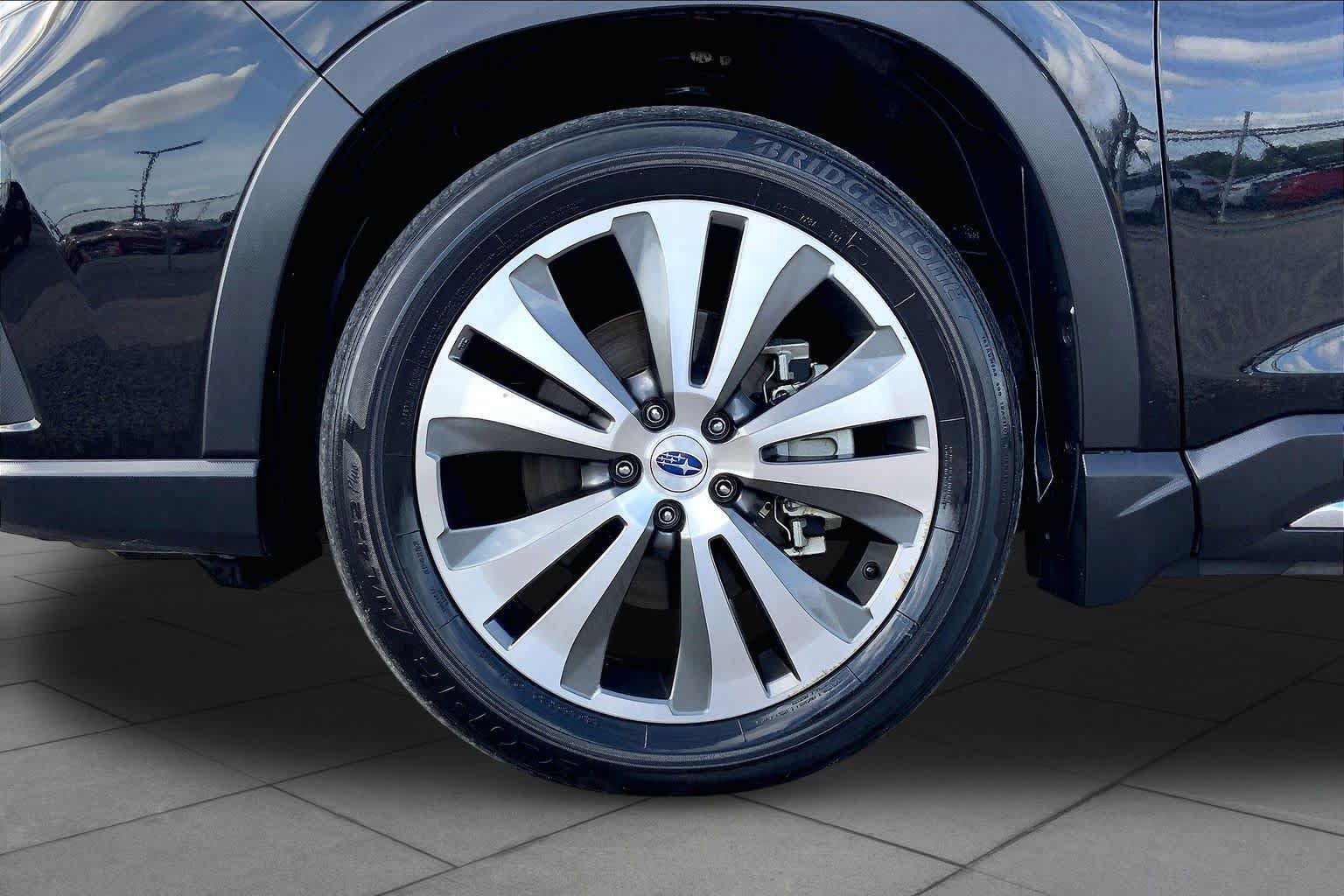 Used 2019 Subaru Ascent Touring w/ Popular Package #3 AWD/4WD image 11