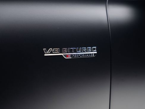 Used 2024 Mercedes-Benz S 63 AMG S image 25